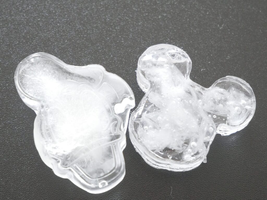Crystal-clear resin pieces that look just like ice.