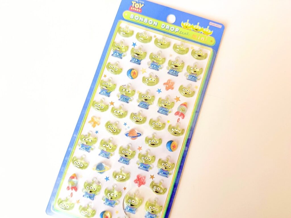 12月24日にキディランドで入荷していたディズニー「トイ・ストーリー」エイリアンのボンボンドロップシールミニ