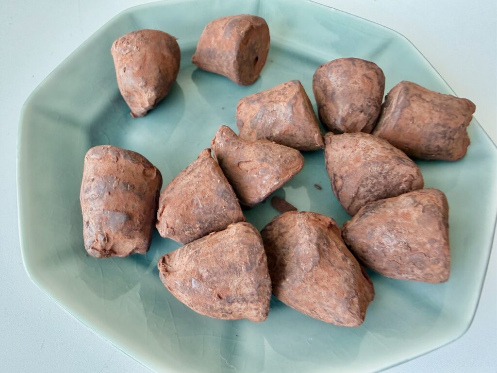 無印良品 カカオトリュフ オレンジピール チョコレートの質感