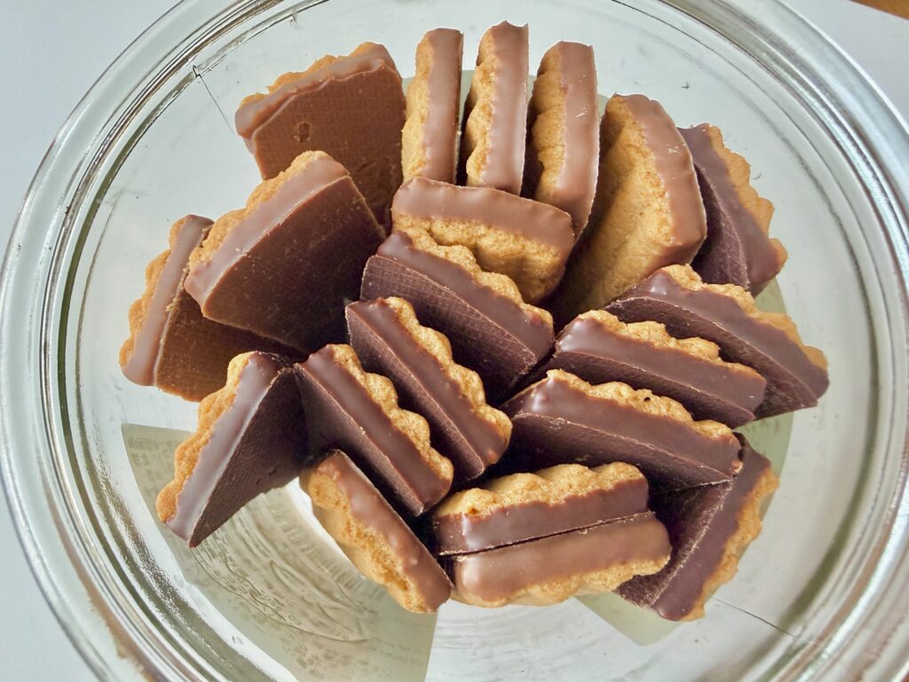 フランクケストナー サブレアマンド ミルクとダークの違い｜高級チョコサブレ実食レビュー