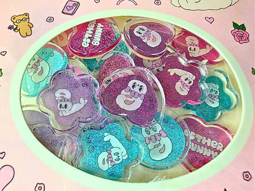 セブンイレブン限定 エスターバニー おはじき風シール ぷっくりラメデザイン