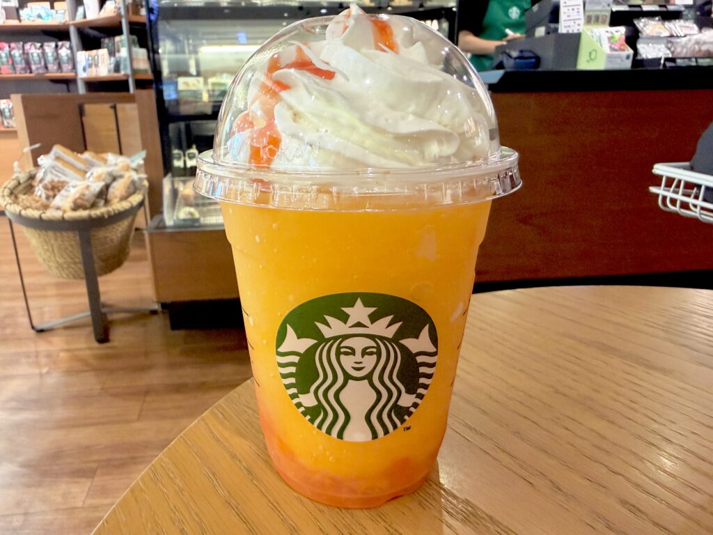 スタバ ギュッとオレンジ＆マンゴーフラペチーノ