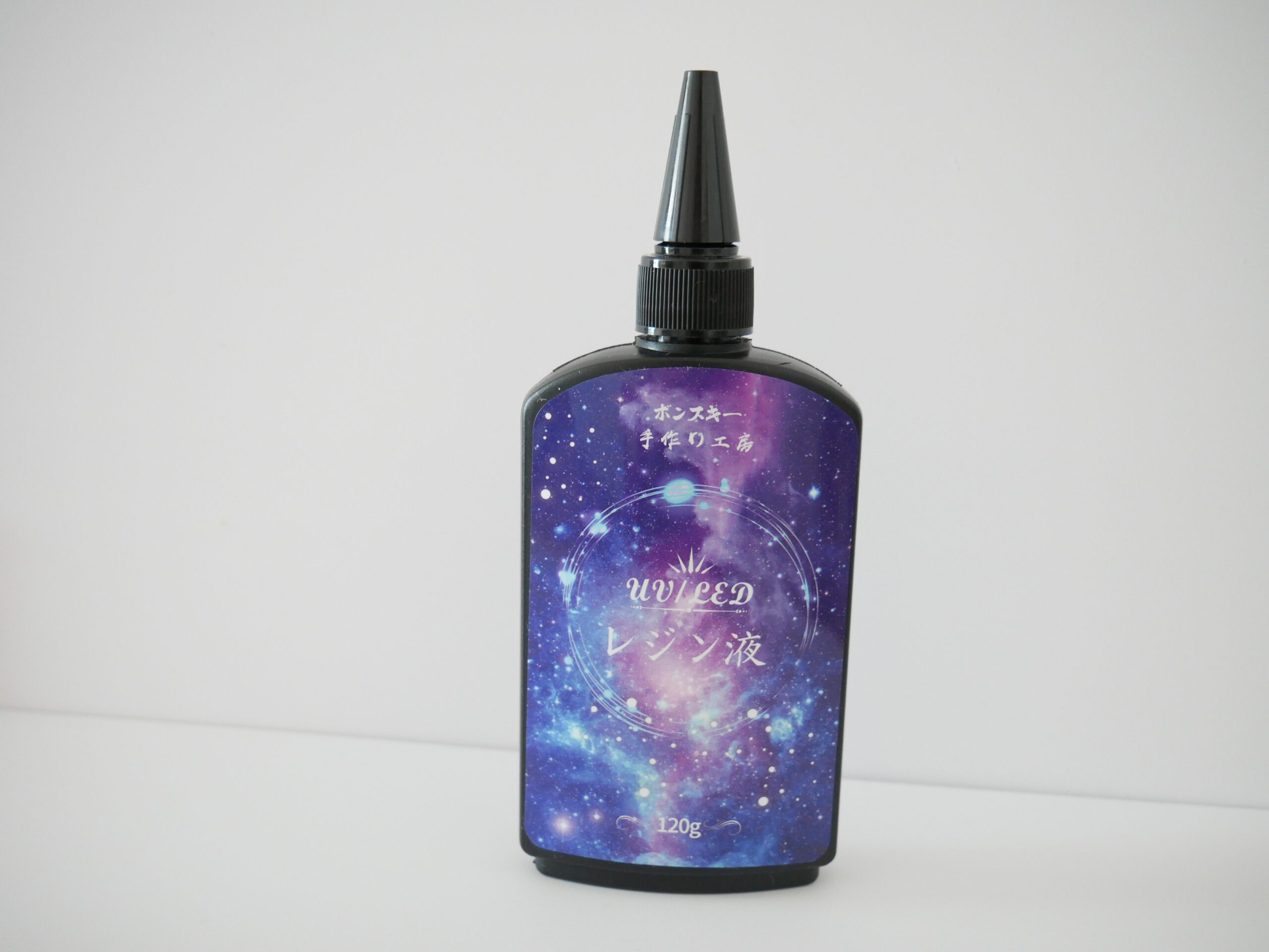 レジンに必要な道具と材料まとめ｜初心者おすすめアイテムを写真付きで紹介